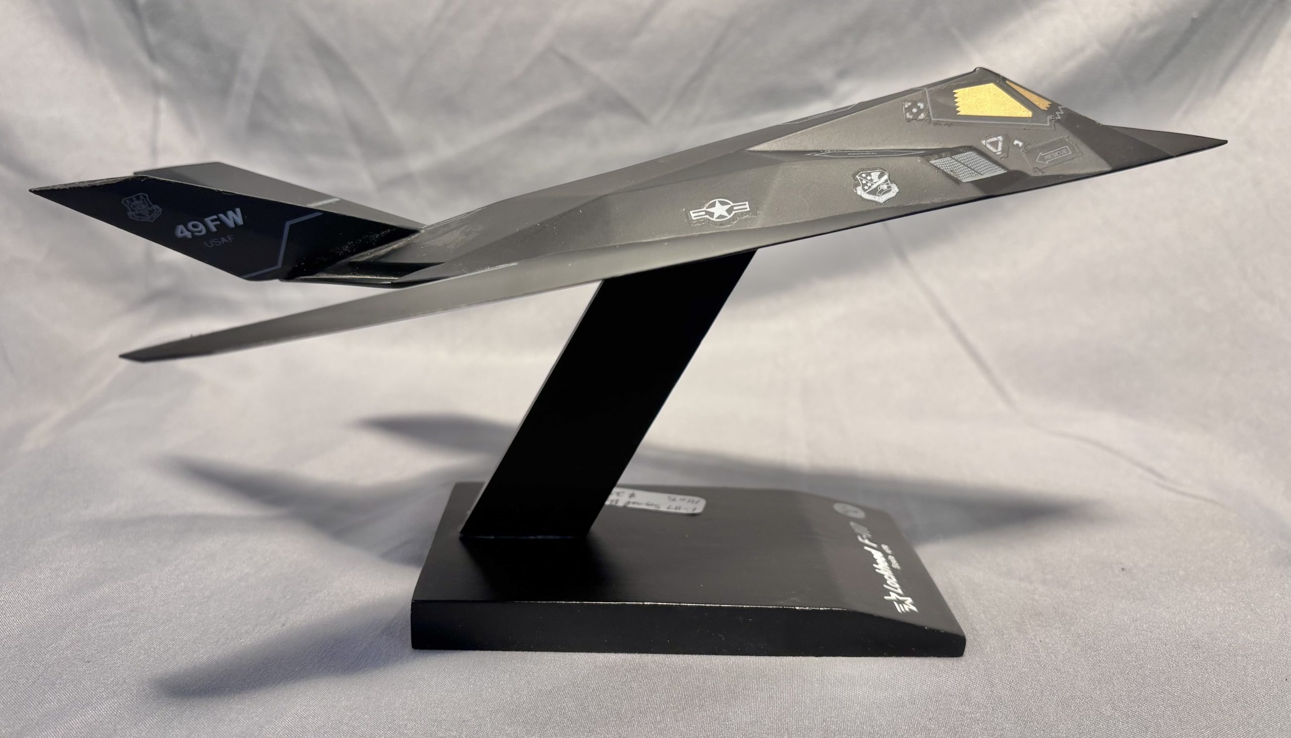 Lockheed F-117 Nighthawk Model – 49th FW USAF – Signed by Test Pilots – Toys & Models Corp – Rare